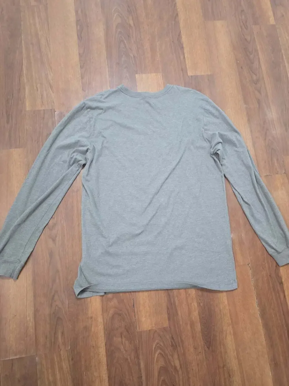 The North Face Graphic T-Shirt Mens Large Gray Excellent Long Sleeve Outdoor